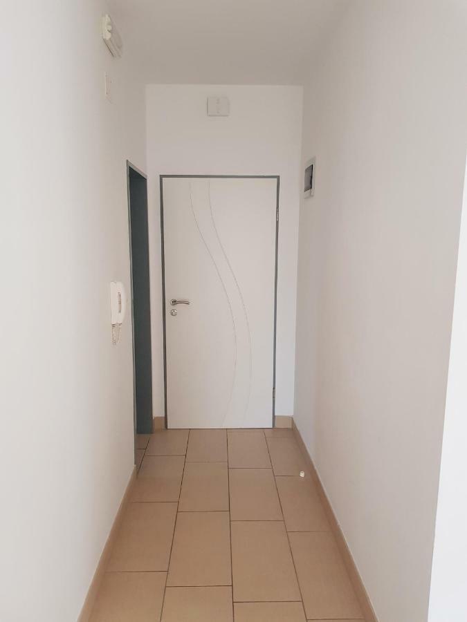 Apartments Palaca Sunca ซรีมา ภายนอก รูปภาพ