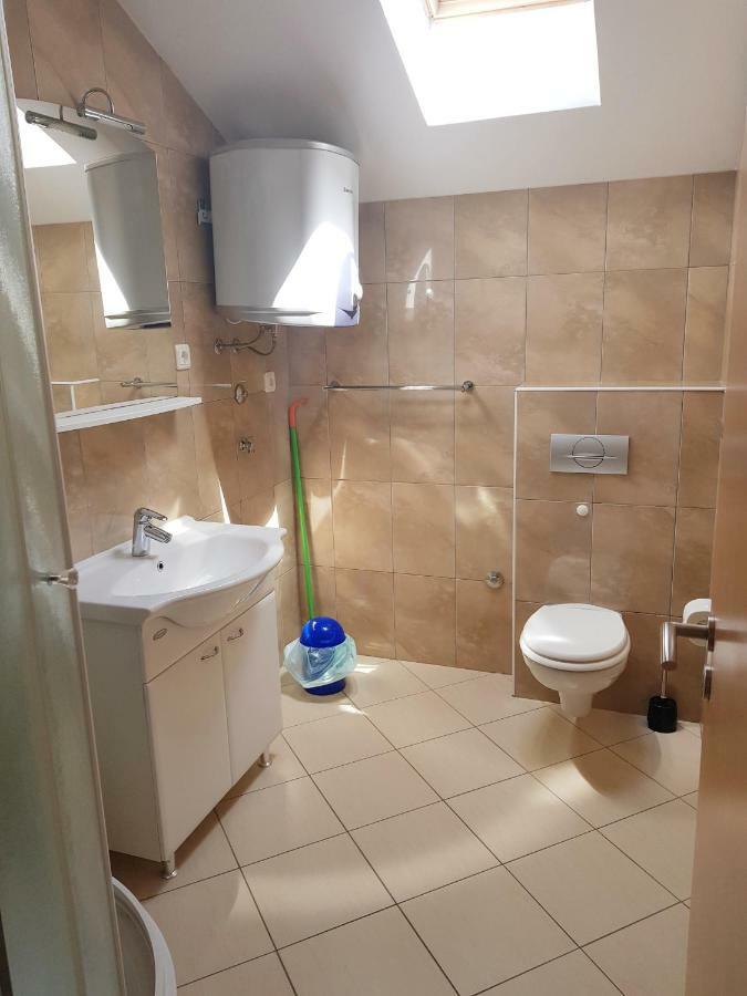 Apartments Palaca Sunca ซรีมา ภายนอก รูปภาพ