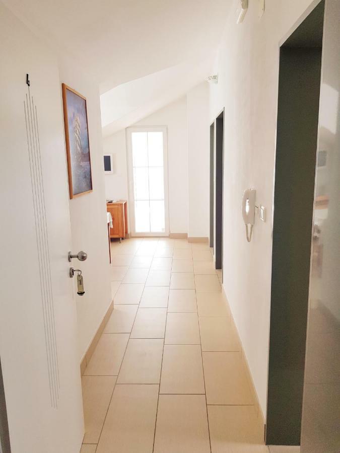 Apartments Palaca Sunca ซรีมา ภายนอก รูปภาพ